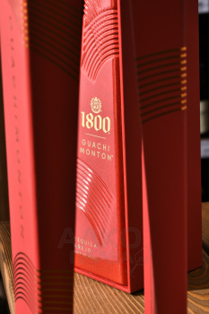 Jose Cuervo 1800 Guachimonton Anejo - текила Хосе Куэрво 1800 Гуачимонтон Аньехо 0.75 л в п/у