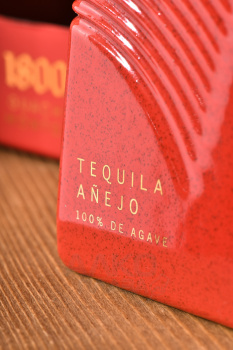 Jose Cuervo 1800 Guachimonton Anejo - текила Хосе Куэрво 1800 Гуачимонтон Аньехо 0.75 л в п/у