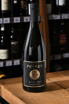 Patrey Riesling - вино Патрей Рислинг 0.75 л белое сухое