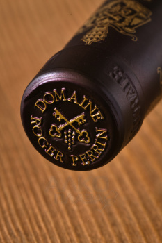 Domaine Roger Perrin Chateauneuf-du-Pape - вино Домен Роже Перран Шатонеф-дю-Пап 0.75 л красное сухое