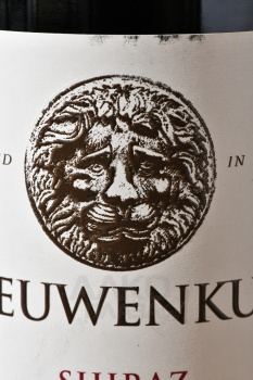 Leeuwenkuil Shiraz - вино Леувенкуль Шираз 0.75 л красное сухое