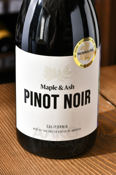 Maple & Ash Pinot Noir - вино Мэйпл и Эш Пино Нуар 0.75 л красное сухое