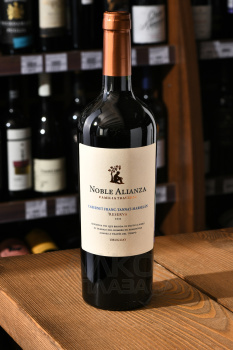Traversa Noble Alianza Reserva Cabernet Franc Tannat Marselan - вино Фэмили Траверса Нобле Алианса Резерва Каберне Фран Таннат Марселан 0.75 л красное сухое
