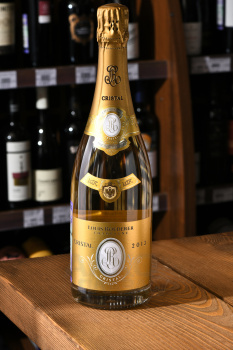Champagne Cristal Louis Roederer - вино игристое Шампань Кристаль Луи Родерер 0.75 л белое брют