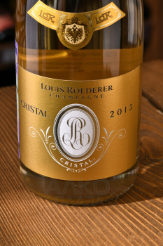 Champagne Cristal Louis Roederer - вино игристое Шампань Кристаль Луи Родерер 0.75 л белое брют