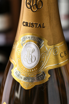 Champagne Cristal Louis Roederer - вино игристое Шампань Кристаль Луи Родерер 0.75 л белое брют