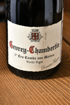 Gevrey-Chambertin 1er Cru Combe aux Moines Vieille - вино Жевре-Шамбертен Премье Крю Комб о Муан Вьей 0.75 л красное сухое