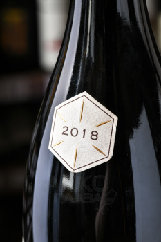 Gevrey-Chambertin 1-er Cru Petite Chapelle Vieilles Vignes - вино Жевре-Шамбертен Премье Крю Петит Шапель Вьей Винь 0.75 л красное сухое