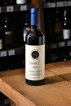Bolgheri Sassicaia - вино Сассикайя Болгери 0.375 л красное сухое