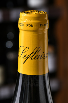 Olivier Leflaive Freres Chassagne-Montrachet Premier Cru Clos Saint Marc - вино Оливье Лефлев Фрер Шассань-Монраше Премье Крю Кло Сен-Марк 0.75 л белое сухое