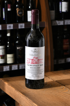 Valbuena 5 Ribera del Duero - вино Вальбуена 5 Рибера дель Дуеро 2019 год 0.75 л красное сухое
