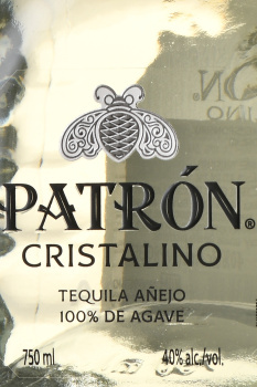 Patron Cristalino Anejo - текила Патрон Кристалино Аньехо 0.75 л в п/у