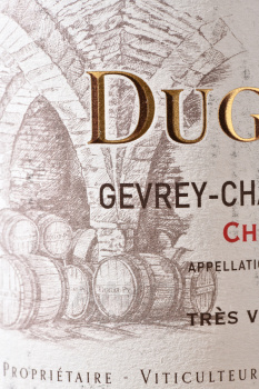 Gevrey-Chambertin 1-er Cru Champeaux Tres Vieilles Vignes - вино Жевре-Шамбертен Премье Крю Шампо Тре Вьей Винь 0.75 л красное сухое