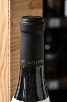 Corton Grand Cru - вино Кортон Гран Крю 0.75 л в п/у красное сухое