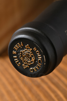 Corton Grand Cru - вино Кортон Гран Крю 0.75 л в п/у красное сухое