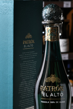 Patron El Alto Reposado - текила Патрон Эль Альто Репосадо 0.75 л в п/у