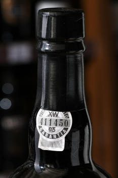 Warres Vintage Port 2000 - портвейн Уорс Винтаж 2000 год 0.75 л
