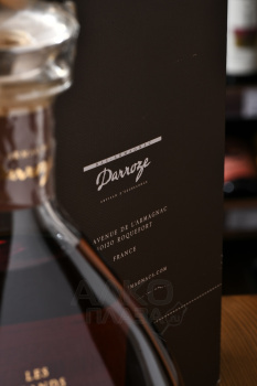 Darroze Bas-Armagnac Les Grands Assemblages 30 Ans d`Age - арманьяк Дарроз Баз-Арманьяк Ле Гран Ассамбляж 30 лет 0.7 л в п/у декантер