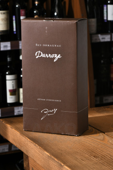 Darroze Bas-Armagnac Les Grands Assemblages 40 Ans d`Age decanter - арманьяк Дарроз Баз-Арманьяк Ле Гран Ассамбляж 40 лет 0.7 л в декантере