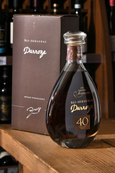 Darroze Bas-Armagnac Les Grands Assemblages 40 Ans d`Age decanter - арманьяк Дарроз Баз-Арманьяк Ле Гран Ассамбляж 40 лет 0.7 л в декантере
