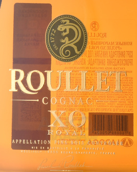 Roullet XO Royal Fins Bois - коньяк Рулле ХО Роял Фэн Буа 0.7 л