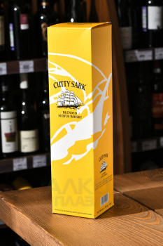 Cutty Sark Blended - виски Катти Сарк Блендед 0.7 л