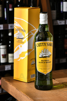 Cutty Sark Blended - виски Катти Сарк Блендед 0.7 л