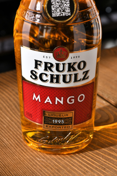 Fruko Schulz Mango - ликер Фруко Шульц Манго 0.7 л
