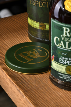 Ron Viejo de Caldas Gran Reserva Especial 15 Years Old - ром Вьехо де Кальдас Гран Резерва Эспесьяль 15 лет 0.7 л