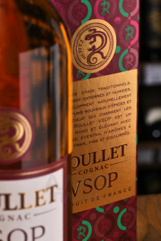 Roullet VSOP Fine Cognac - коньяк Рулле ВСОП Файн 4 летний 0.7 л в п/у