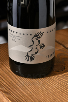 Mountain Eagle Traminer - вино Маунтен Игл Траминер 0.75 л белое сухое