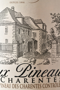 Chateau de Montifaud Vieux Pineau des Charentes Red 10 Years Old - Пино де Шарант Шато де Монтифо Красный 10 лет 0.75 л