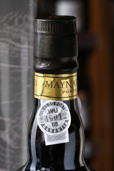 Maynards Tawny Porto 20 years - портвейн Майнардс Тони Порто 20 лет 0.75 л