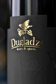 Dugladze Usakhelouri - вино Усахелоури Дугладзе 0.375 л Красное полусладкое