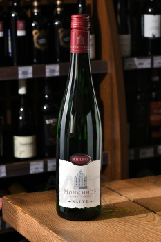 Monchhof Salve Riesling - вино Менхоф Салве Рислинг 0.75 л белое полусладкое
