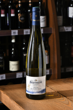 Bestheim Riesling des Chasseurs de Lune AOC - вино Бестхайм Рислинг де Шассёр де Люн 0.75 л белое сухое
