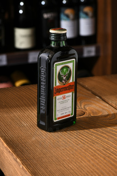 Jagermeister - ликер Ягермайстер 0.1 л