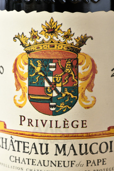 Chateau Maucoil Chateauneuf-du-Pape Privilege - вино Шато Мокуаль Шатонеф-дю-Пап Привилеж 0.75 л красное сухое