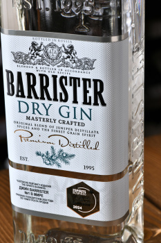 Barrister Dry - джин Барристер Драй 1 л