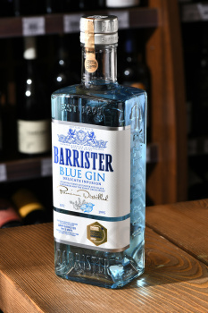 Barrister Blue - джин Барристер Блю 0.7 л