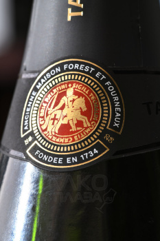 Taittinger Brut Reserve - шампанское Тэтенжэ Брют Резерв 0.75 л