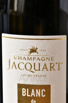 Jacquart Blanc de Blancs Vintage 2013 - шампанское Жакарт Блан де Блан Винтаж 0.75 л 2013 год