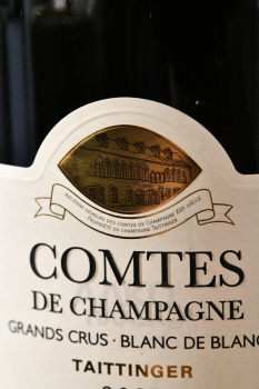 Taittinger Comtes de Champagne Blanc de Blancs Brut 2007 Gift Box - шампанское Тэтенжэ Комт де Шампань Гран Крю Блан де Блан 2007 0.75 л в п/у