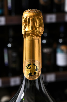 Taittinger Comtes de Champagne Blanc de Blancs Brut 2008 - шампанское Тэтенжэ Комт де Шампань Гран Крю Блан де Блан Брют 2008 0.75 л