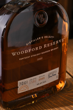 Woodford Reserve - виски Бурбон Вудфорд Резерв 0.7 л