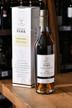 Park Cigar Blend - коньяк Парк Сигар Бленд 0.7 л в п/у