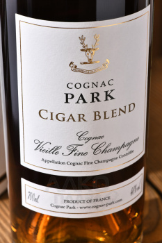 Park Cigar Blend - коньяк Парк Сигар Бленд 0.7 л в п/у