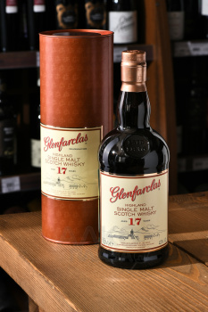 Glenfarclas 17 Year Old - виски Гленфарклас 17 лет 0.7 л в тубе