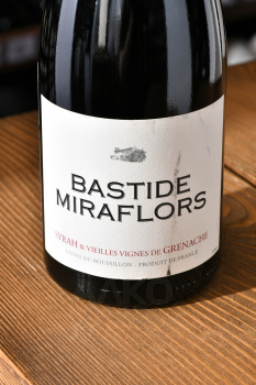 Domaine Lafage Bastide Miraflors Cotes Catalanes IGP - вино Домен Лафаж Бастид Мирафлор 0.75 л красное сухое
