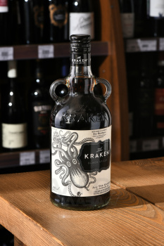 Kraken Black Spiced - ром Кракен Пряный Черный 0.7 л